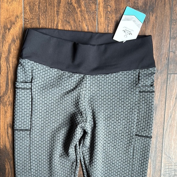 NWT heathYoga.net leggings size L (G17) - Picture 2 of 5
